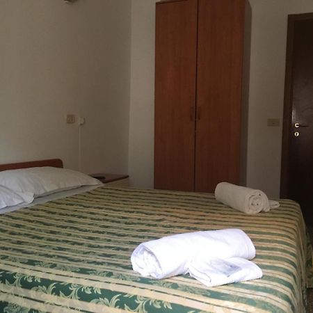 Hotel Primavera San Remo Zewnętrze zdjęcie
