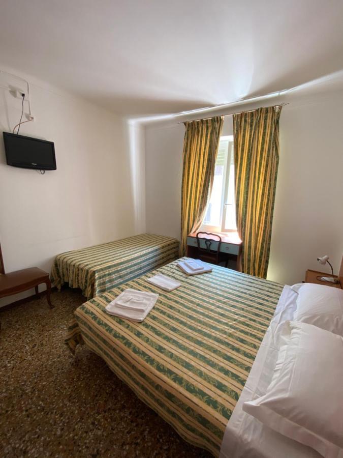 Hotel Primavera San Remo Zewnętrze zdjęcie