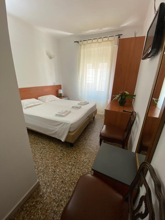 Hotel Primavera San Remo Zewnętrze zdjęcie